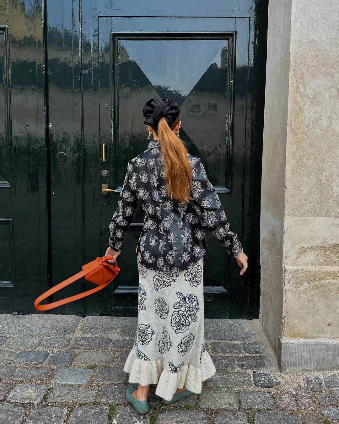 バウム ウンド ヘルガーデンさんのインスタグラム写真 - (バウム ウンド ヘルガーデンInstagram)「@rebeccaferrazwyatt looking gorgeous in our Manu Shirt and Cinnamon Skirt   #BaumFamily #BaumundPferdgarten」10月9日 0時30分 - baumundpferdgarten