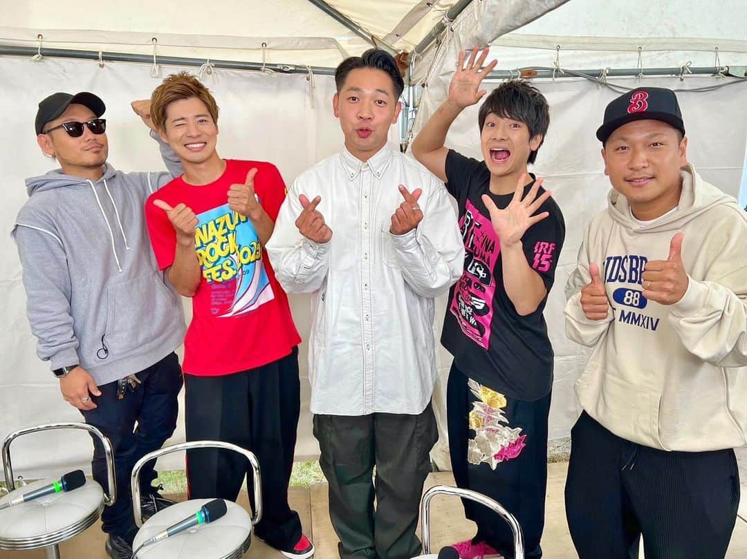 BOYS AND MENさんのインスタグラム写真 - (BOYS AND MENInstagram)「⚡️ #イナズマロックフェス 2023 ⚡️  #辻本達規 と #本田剛文 が、 #17LIVE バックステージ特別配信 DAY2🔥🔥🔥  #ベリーグッドマン (@berrygoodman88 )さんとお写真🤩  ありがとうございました☺️🌈  #BOYSANDMEN #ボイメン #イナズマロック_ニシステ」10月8日 23時56分 - boysandmen_official