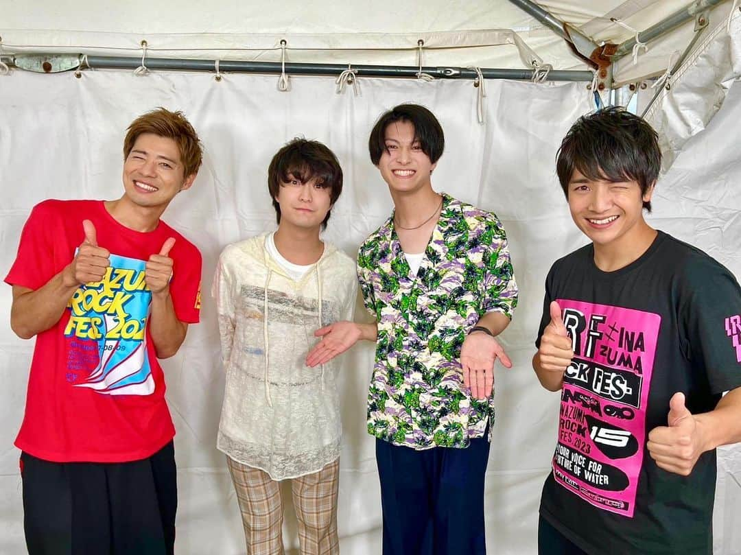 BOYS AND MENさんのインスタグラム写真 - (BOYS AND MENInstagram)「⚡️ #イナズマロックフェス 2023 ⚡️  #辻本達規 と #本田剛文 が、 #17LIVE バックステージ特別配信 DAY2🔥🔥🔥  #さくらしめじ (@sakurashimeji_official )のお2人と🎤🍀  ありがとうございました🦄⭐️  #BOYSANDMEN #ボイメン #イナズマロック_ニシステ」10月9日 0時03分 - boysandmen_official