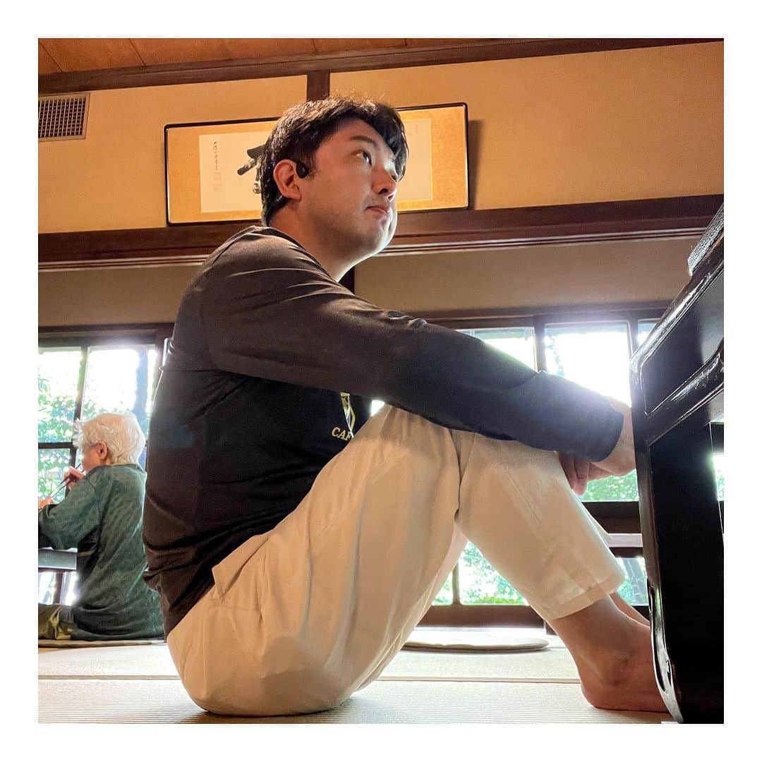 藤田大介さんのインスタグラム写真 - (藤田大介Instagram)「ひさびさにの休日。 温泉に一日中つかってました。 日本庭園が綺麗なところで食事も。 でもまだまだ休みたりないな！  #休暇」10月9日 0時05分 - fujita.daisuke_ntv