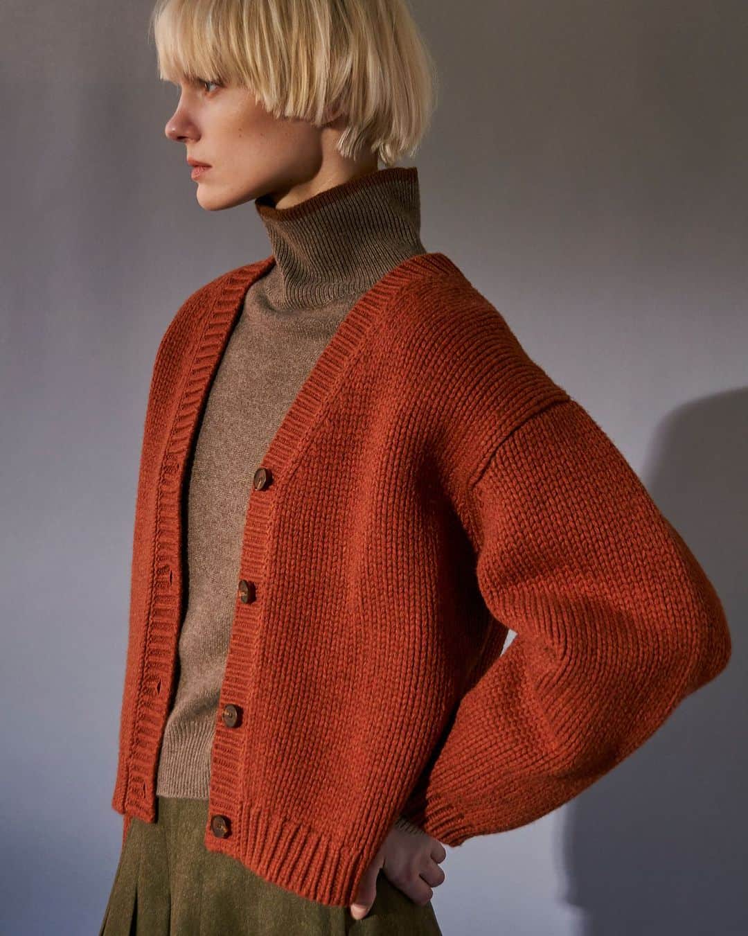 デミリーのインスタグラム：「This week: Join us for our FALL 2023 NYC SAMPLE SALE— Shop seasonal samples, past-season favorites, archival pieces, and more. 210 11th Ave Suite 201, NY, NY 10001 Wed 10/11 - Sat 10/14 10am - 6pm All sales final, cash + card accepted.」