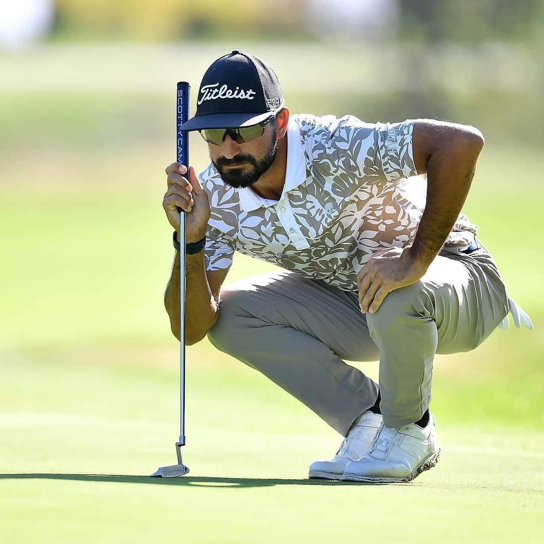 フランチェスコ・ラポルタさんのインスタグラム写真 - (フランチェスコ・ラポルタInstagram)「I didn’t play my best golf today but it’s feel nice to be in the hunt again. Top5 and good points to move forward in the ranking. Off to China 🇨🇳  —— #hydrogen #allianzitalia #titleist #footjoy #borgoegnazia #sandomenicogolf #tribesstore #challengetour」10月9日 0時11分 - francesco__laporta