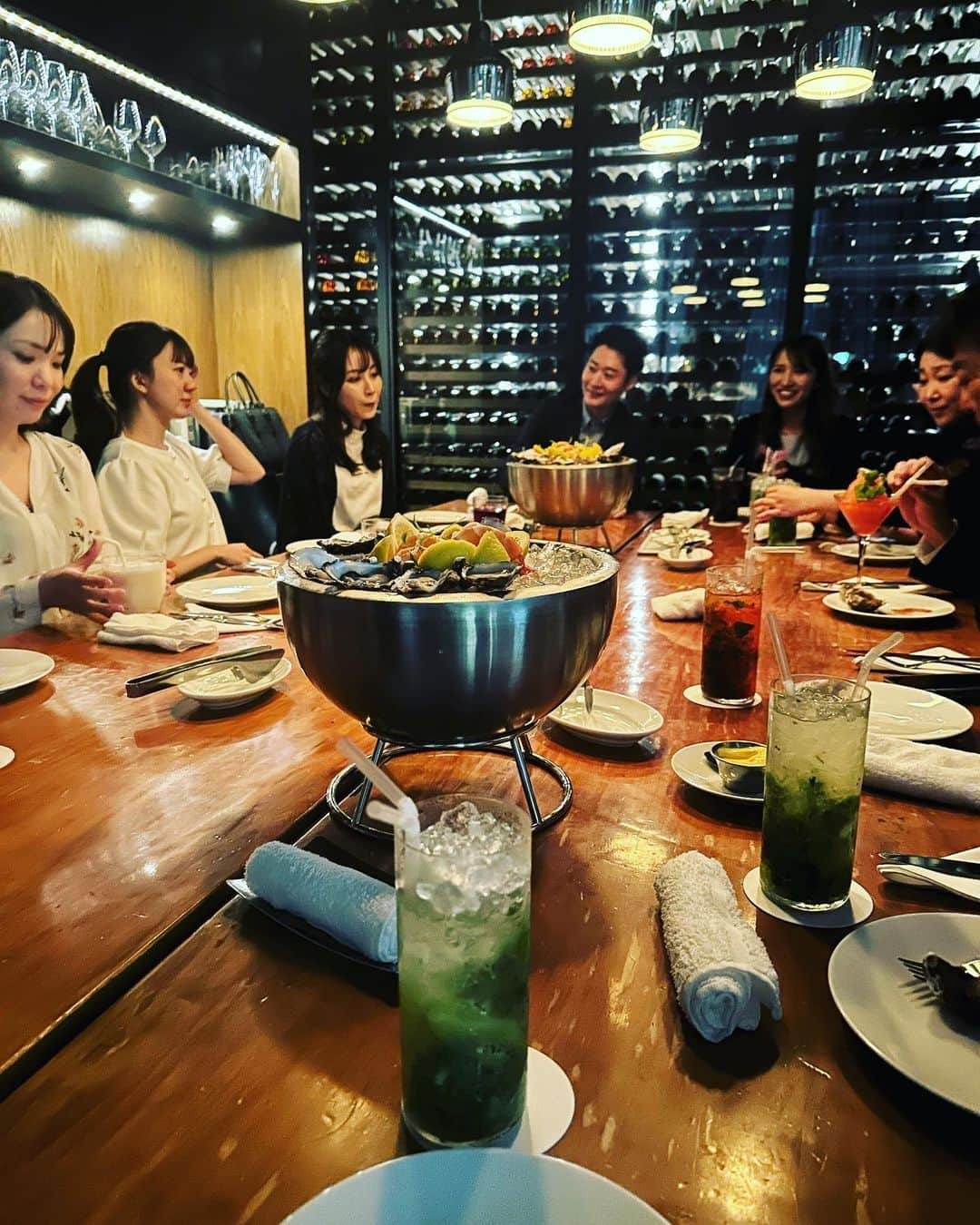 片桐衣理のインスタグラム：「クリニックと会社の慰労会 #慰労会 #人数多く #2回に分けて  #皆頑張っております(^^)」