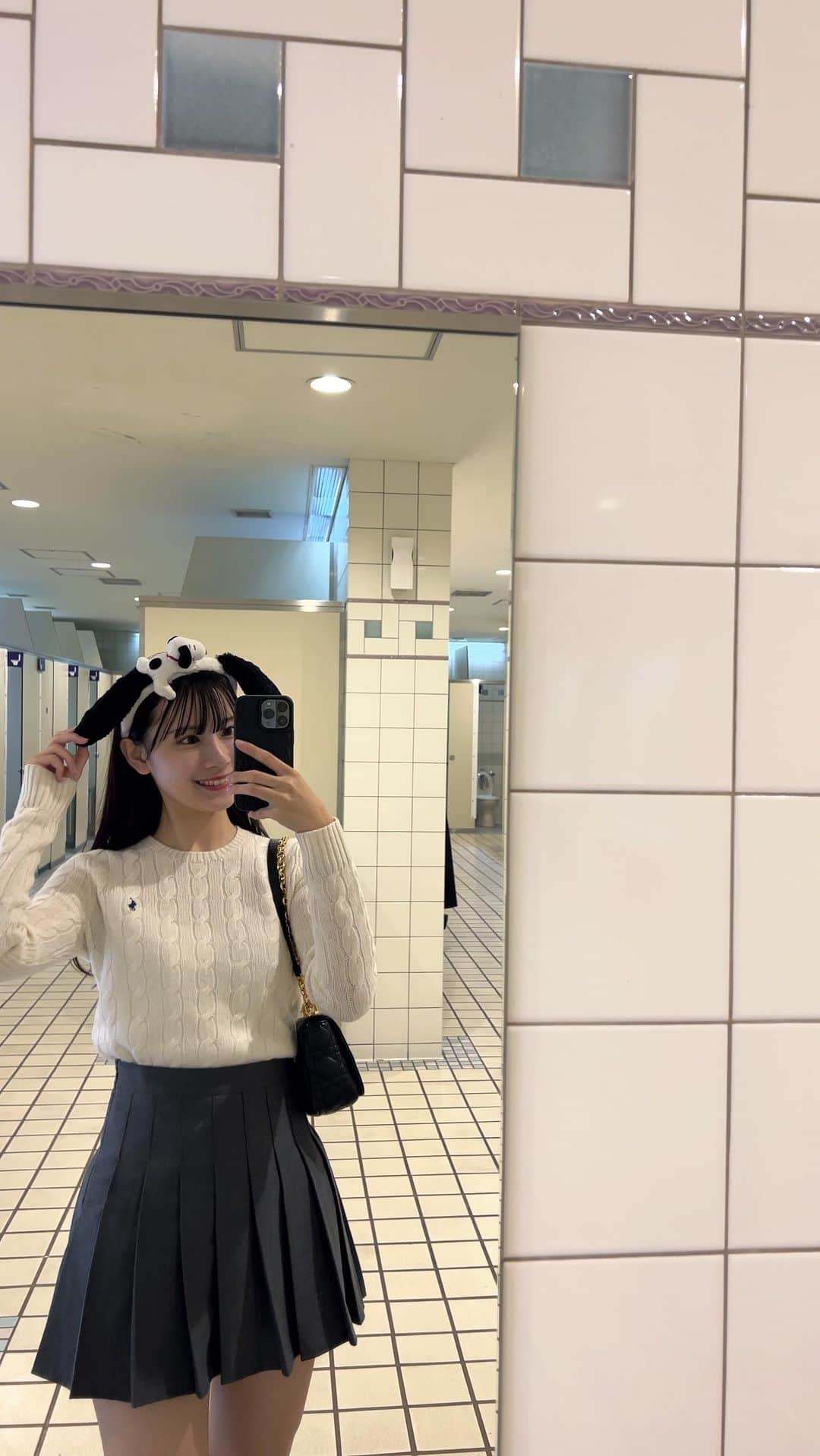 のインスタグラム：「最近はほぼ皆んなマスクしてないよね😌」
