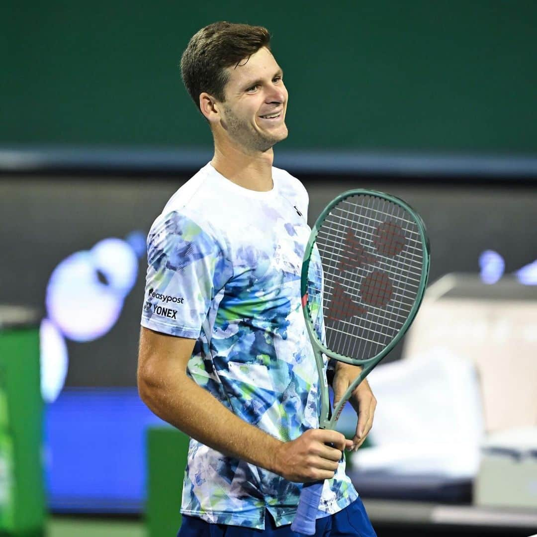 フベルト・フルカチュのインスタグラム：「Good times in Shanghai 😊 A day off in singles tomorrow but let’s go in doubles!  📸: Peter Staples/ATP Tour」