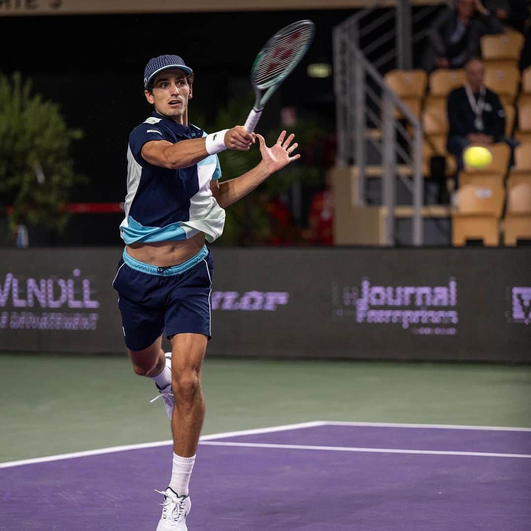 ピエール＝ユーグ・エルベールのインスタグラム：「Un grand merci à @cometorleansopen & @open.vendee pour l’invitation à jouer dans vos magnifiques tournois, j’aurais aimé en profiter jusqu’au bout mais je reste fier de mes prestations sur le terrain. #oncontinue 📸 @1oeilaverty」