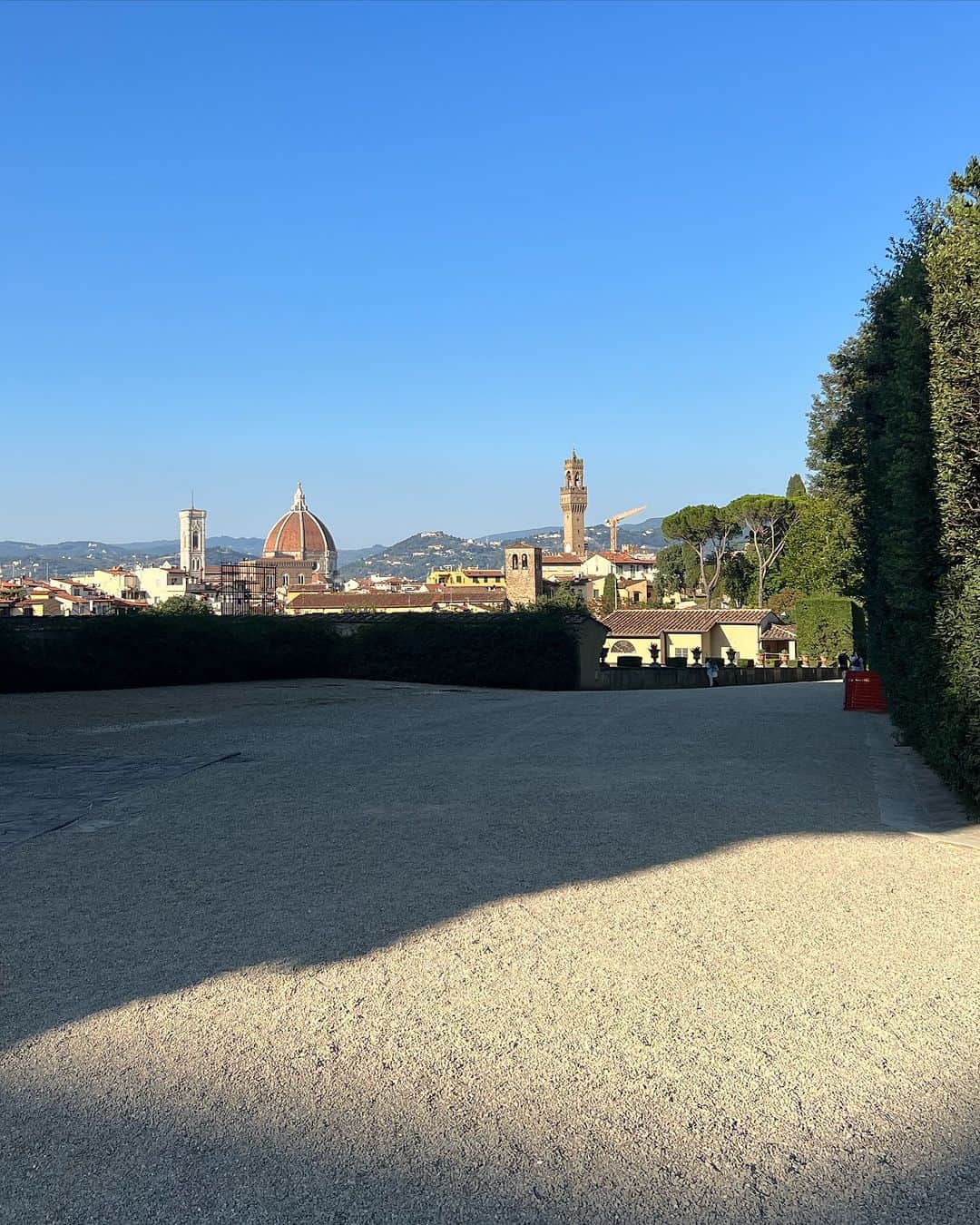 アンディー・トレスさんのインスタグラム写真 - (アンディー・トレスInstagram)「Florence volume 10 #tuscany #italy」10月9日 0時48分 - stylescrapbook