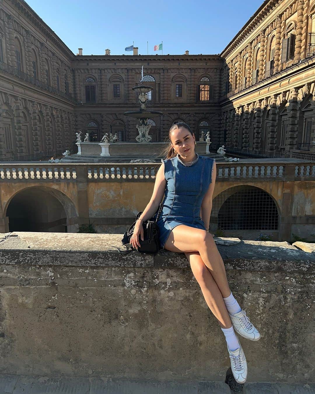 アンディー・トレスさんのインスタグラム写真 - (アンディー・トレスInstagram)「Florence volume 10 #tuscany #italy」10月9日 0時48分 - stylescrapbook