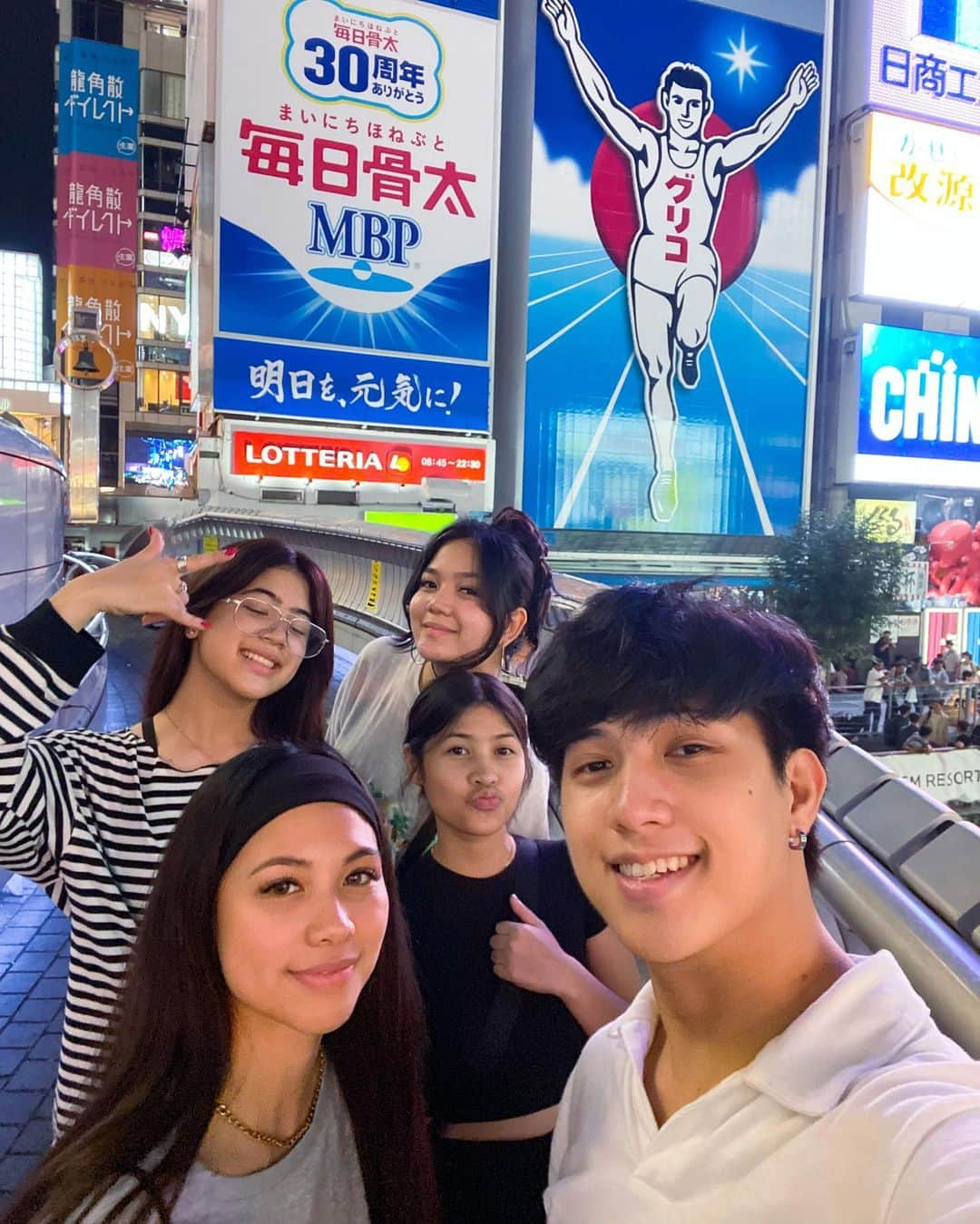 Ranz Kyleさんのインスタグラム写真 - (Ranz KyleInstagram)「Strollin’ around Osaka 🇯🇵」10月9日 1時02分 - ranzkyle