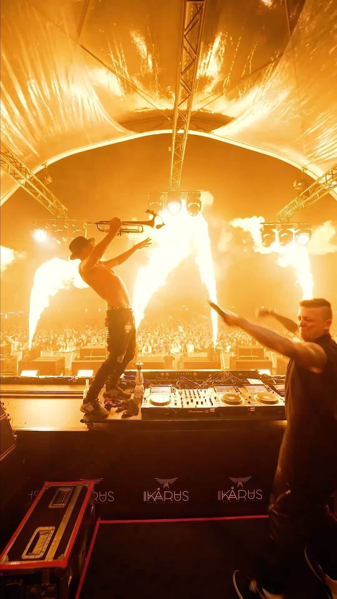 Spinnin' Recordsのインスタグラム：「This one is just pure FIRE 🔥 @timmytrumpet X @blasterjaxx X @zafrir - Fuego is a banger you do not want to miss.」