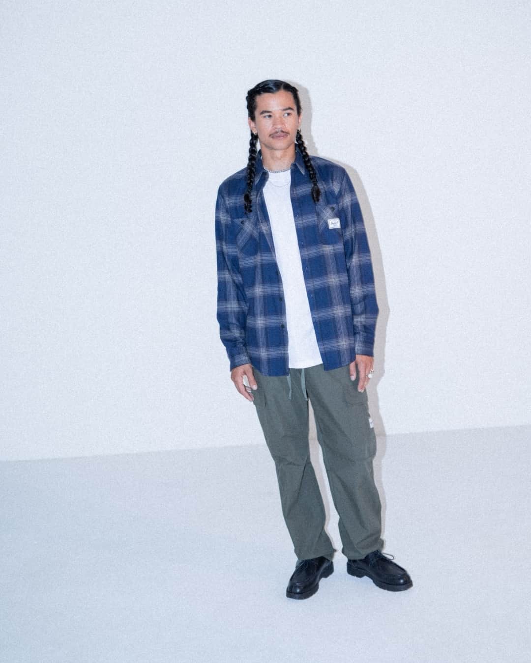 ハーシェルのインスタグラム：「It’s getting cold out there.」