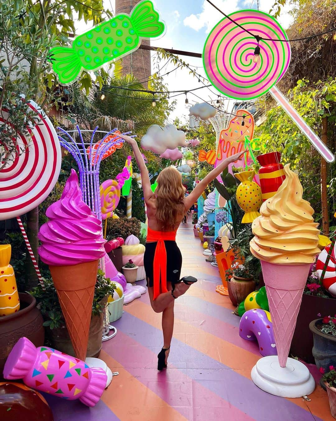 キャサリン・マクナマラさんのインスタグラム写真 - (キャサリン・マクナマラInstagram)「Gimme some sugar: Australia pt. 2 🍭😋🍬 #sweettooth #Candyland」10月9日 3時02分 - kat.mcnamara