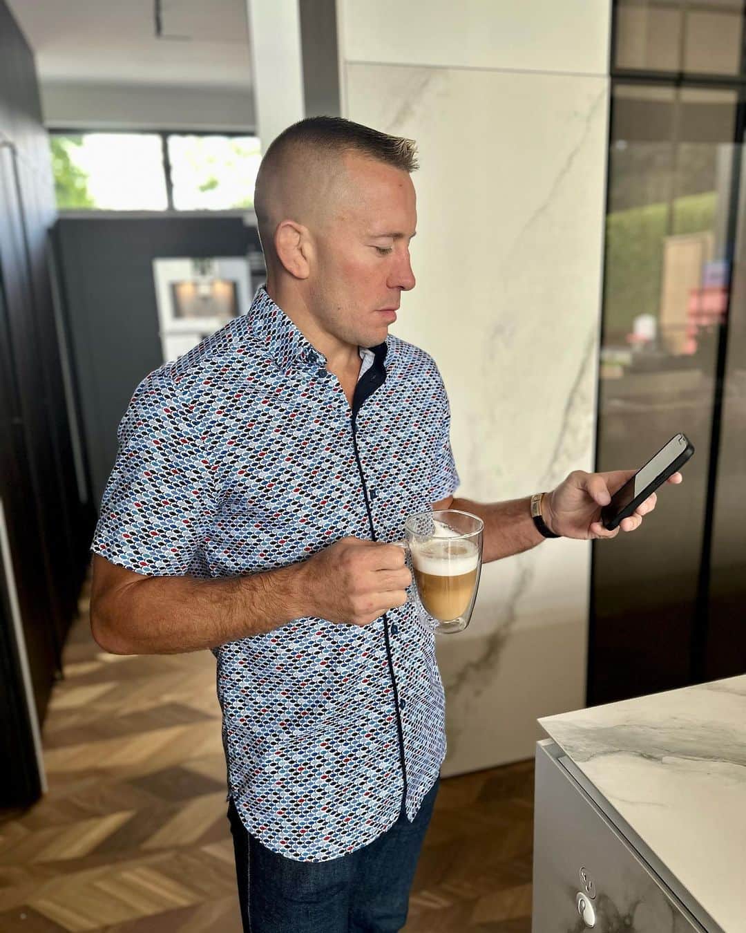 ジョルジュ・サンピエールのインスタグラム：「Making plans for my long weekend! What’s yours?」