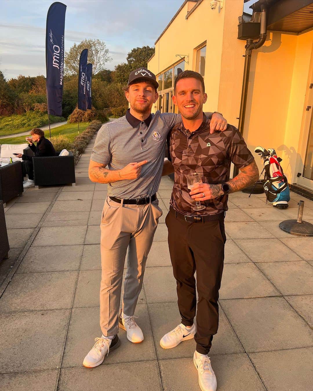 GazGShoreさんのインスタグラム写真 - (GazGShoreInstagram)「Great day at the first ever @maddisoninvitational for an amazing charity @superstrongsophie !!! perfect weather and what a turn out… thanks for the invite @madders …. @harrymaguire93 @joshdenzel @johnterry.26 @tom.grennan @benfosters @dangrievegolf @guycharnock @crouchy @jackwilshere @jeffreyschlupp @1jimmybullard @tubes_ange_golflife @masonmount @ericdier15 and just soooooo many more class days lads 🏌️‍♂️ ps GREENS WERE RAPID 😅」10月9日 4時25分 - gazbeadle