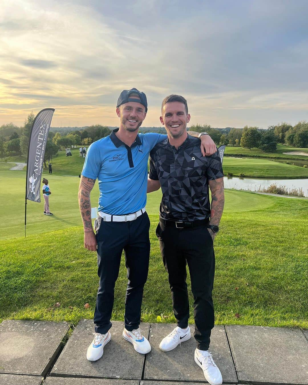 GazGShoreのインスタグラム：「Great day at the first ever @maddisoninvitational for an amazing charity @superstrongsophie !!! perfect weather and what a turn out… thanks for the invite @madders …. @harrymaguire93 @joshdenzel @johnterry.26 @tom.grennan @benfosters @dangrievegolf @guycharnock @crouchy @jackwilshere @jeffreyschlupp @1jimmybullard @tubes_ange_golflife @masonmount @ericdier15 and just soooooo many more class days lads 🏌️‍♂️ ps GREENS WERE RAPID 😅」