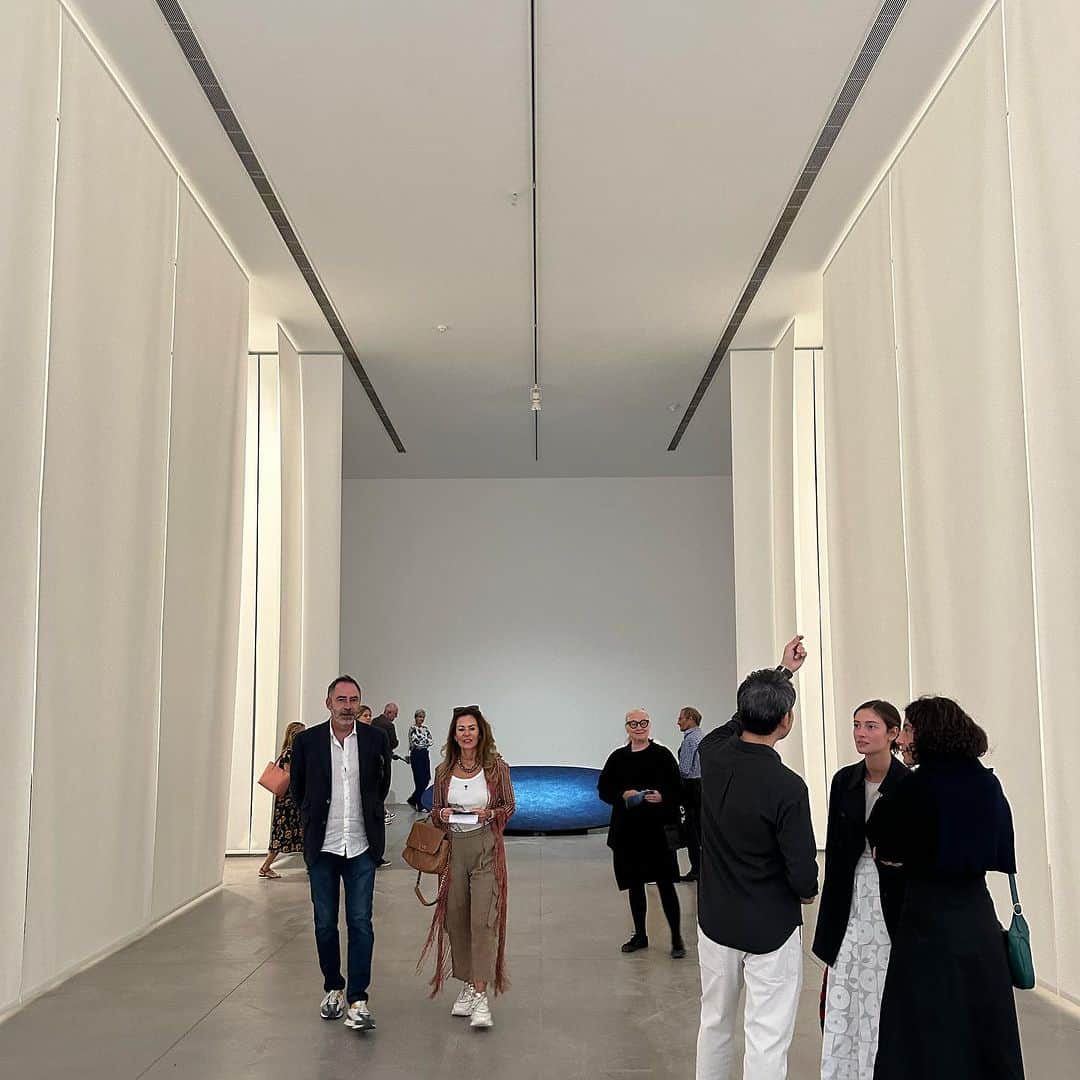 松山智一さんのインスタグラム写真 - (松山智一Instagram)「Exceptional 3 days deep dive into @chateaulacoste   Thank you Paddy and Yoshii san for the invitation  @yoshiigallery #PaddyMckillen」10月9日 4時26分 - tomokazumatsuyama