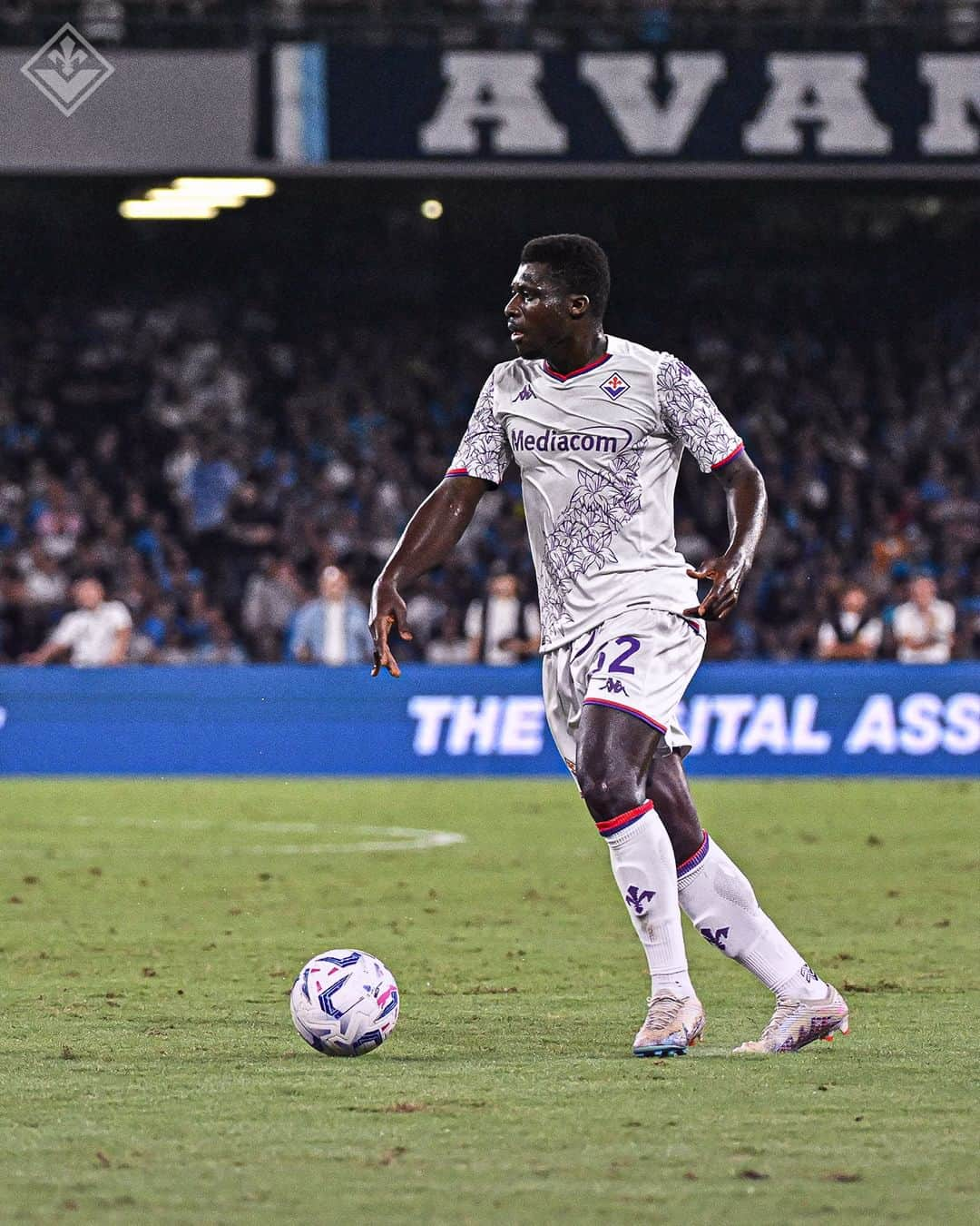 ACFフィオレンティーナさんのインスタグラム写真 - (ACFフィオレンティーナInstagram)「Film of the match 🎞️💜 #NapoliFiorentina   #ForzaViola #NapoliFiorentina #ACFFiorentina」10月9日 6時17分 - acffiorentina