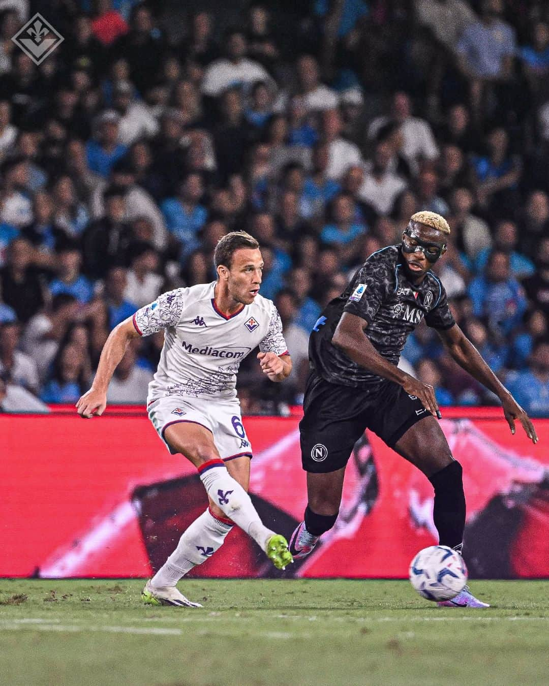 ACFフィオレンティーナさんのインスタグラム写真 - (ACFフィオレンティーナInstagram)「Film of the match 🎞️💜 #NapoliFiorentina   #ForzaViola #NapoliFiorentina #ACFFiorentina」10月9日 6時17分 - acffiorentina