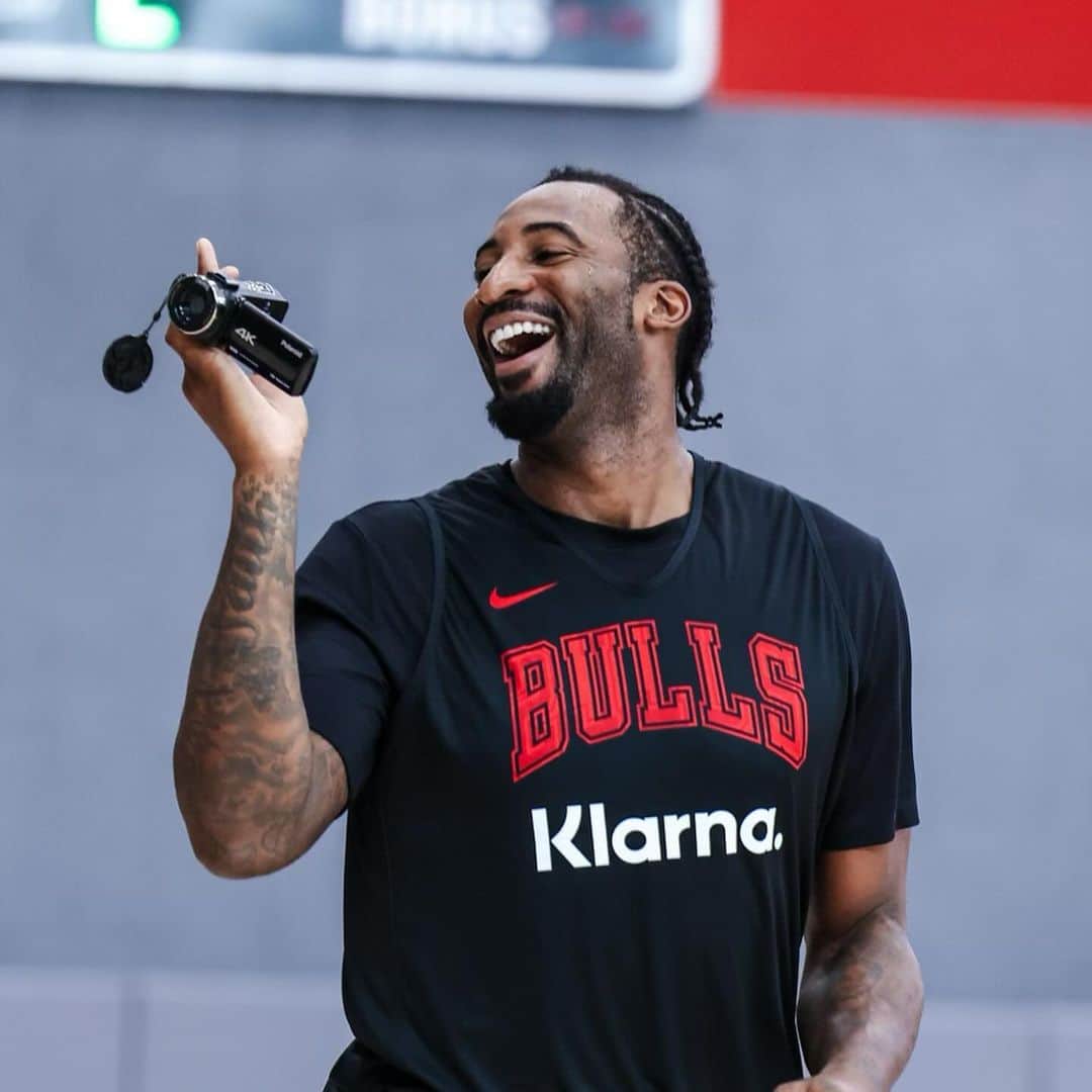 アンドレ・ドラモンドのインスタグラム：「🏀♾️」