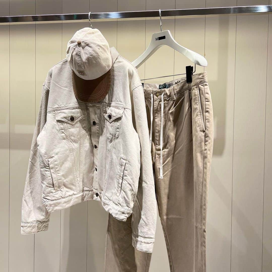 H BEAUTY&YOUTHさんのインスタグラム写真 - (H BEAUTY&YOUTHInstagram)「＜POLO RALPH LAUREN＞×＜ELEMENT＞ HOODY ¥28,600 CHECK SHIRT ¥27,500 SWEAT PANTS ¥29,700  KNIT ¥110,000 ZIP PARKA ¥41,800  CAP ¥14,300 JACKET ¥60,500 CHINO PANTS ¥33,000  #poloralphlauren @poloralphlauren  #element @elementbrand  #H_beautyandyouth #エイチビューティアンドユース @h_beautyandyouth  #BEAUTYANDYOUTH #ビューティアンドユース #Unitedarrows #ユナイテッドアローズ」10月9日 16時09分 - h_beautyandyouth