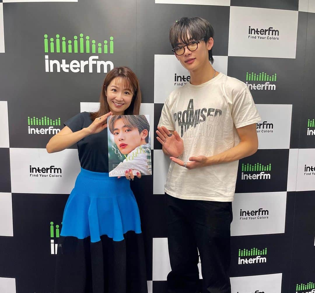 InterFM897さんのインスタグラム写真 - (InterFM897Instagram)「Sat. 14pm 表参道Ao presents Oshare Life DJ: 長野美郷（@misato_nagano_1127）  9/30（土）、10/7（土）は、NOA（@n_o_a_3_）さんをゲストにお迎えしました！  BIGBANGに憧れ、12歳の頃にお母様と渡韓したNOAさん。  すぐにスカウトされ事務所のオーディションに合格...同じ夢を持つ仲間たちと切磋琢磨しながら過ごした青春時代を振り返ってくださいました。  そして、2021年に日本でソロデビュー。 コロナ禍でのデビューということもあってか、今年の、1stアルバムリリースや初のワンマンライブを経て"やっとデビューした"という実感があったのだそう。  さらに演技の仕事も経験し"メッセージ"の伝え方や、表現の幅が広がったのだとか。  そんなNOAさん、ファースト写真集『Youth』が発売中！来年1月からは、全国でファンミーティングも決定しています。  #表参道Ao #オシャレ897 #NOA #アーティスト #ミュージシャン #俳優 #NOA1st写真集 #Youth #ライブ #長野美郷 #interfm」10月9日 16時46分 - interfm897