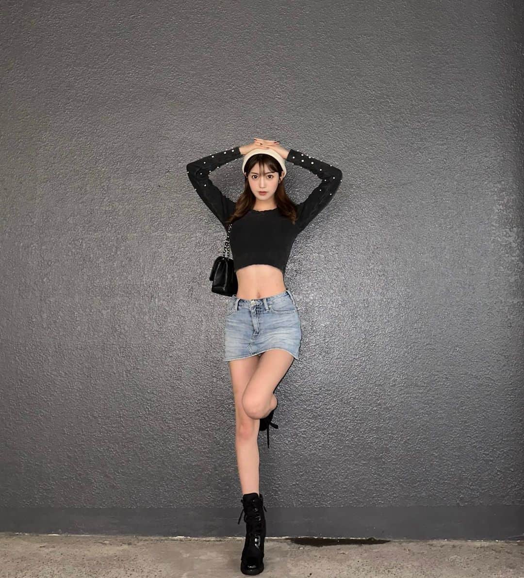 あべなつきのインスタグラム：「モレタ🖤🎱⛸️🐈‍⬛  仕事終わりの私服さんです。  2023年10月21日（土）河口湖ステラシアターで開催する『#TGCフェス山梨 2023』に出演することになりました！！  みんなに会いにきてね！ 会場で一緒に盛り上がろ〜  #TGC #東京ガールズコレクション」