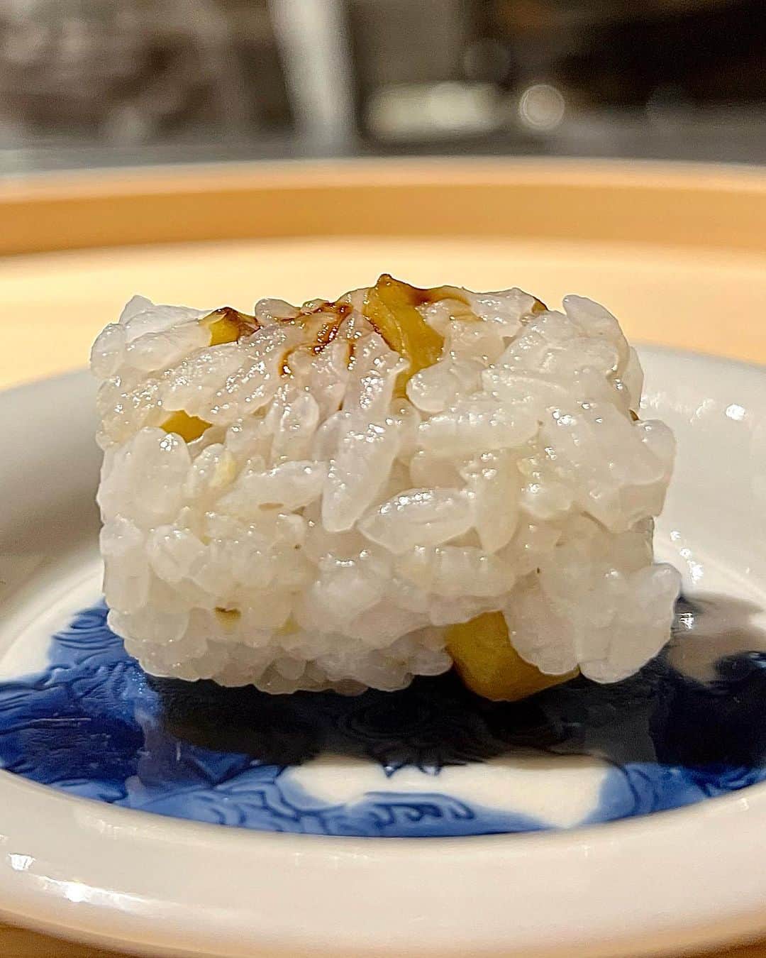 宮崎まこさんのインスタグラム写真 - (宮崎まこInstagram)「茶懐石 温石🥢日本料理  スペシャリテ金目鯛 じゅわっと出てくる脂、程よい水分量が残って皮はパリパリ！ 最高でした。  #茶懐石温石 #温石 #焼津グルメ #サスエ前田魚店 #日本料理 #日本美食 #美食推薦 #静岡グルメ #予約困難店 #予約困難店グルメ #shizuoka #shizuokajapan」10月9日 17時13分 - makomiyazaki