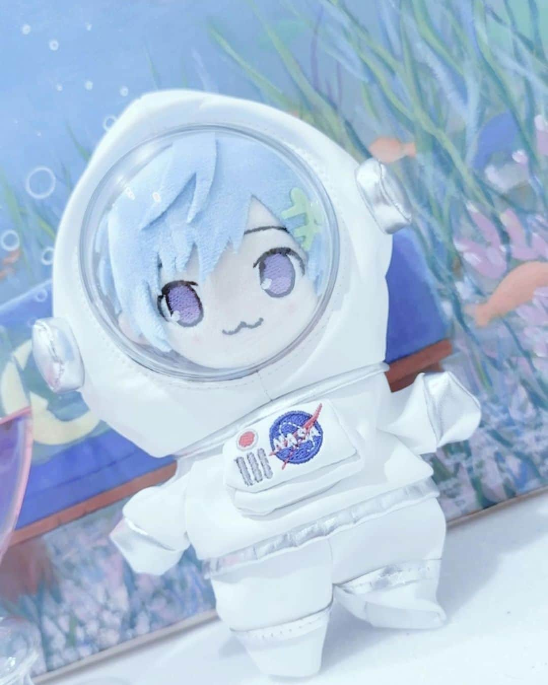 まひとくんのインスタグラム：「今月ハロウィンなので...  まひちゃん宇宙飛行士になりました🚀🌏°.✧⚡︎  僕のハロウィンコスプレも楽しみにしててほしいな🎃🌙👻🌟  #ハロウィン #コスプレ #宇宙飛行士 #02」