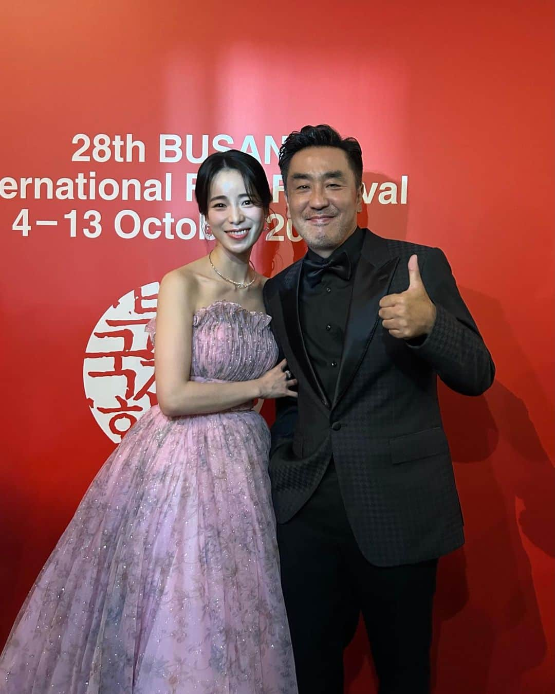 イム・ジヨンさんのインスタグラム写真 - (イム・ジヨンInstagram)「부산의 밤은 아름다워요👐 감사합니다  # Asia Contents Awards & Global OTT Awards」10月9日 8時35分 - limjjy2