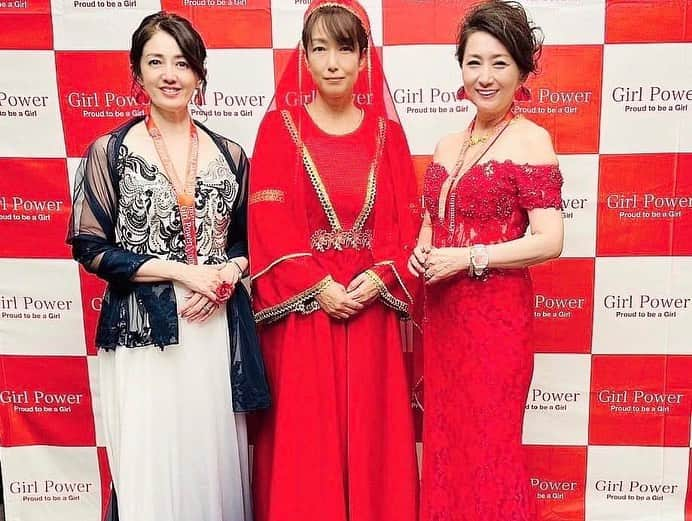 勝恵子さんのインスタグラム写真 - (勝恵子Instagram)「Girl Powerチャリティパーティー2023、 皆様のおかげで素晴らしい会となり、無事終えることができました。 ありがとうございました。 南インド・タミルナドゥの少女たちへの衛生教育524人の支援をさせていただきます。  10年前に発足したガールパワーは、新理事2名も加わりました。今後ともご支援の程よろしくお願いいたします。  様々な形で皆様と繋がり、繋がりが広がっています。 運営関係者の皆様、 ご協賛くださった企業の皆様、お忙しい中ご参加くださいました皆様、 心より感謝をこめて。ありがとうございました。 今後とも、どうぞ宜しくお願い申し上げます。  #girlpower #girlpowercharity2023 #池内ひろ美 #勝恵子」10月9日 10時18分 - keiko.katsu