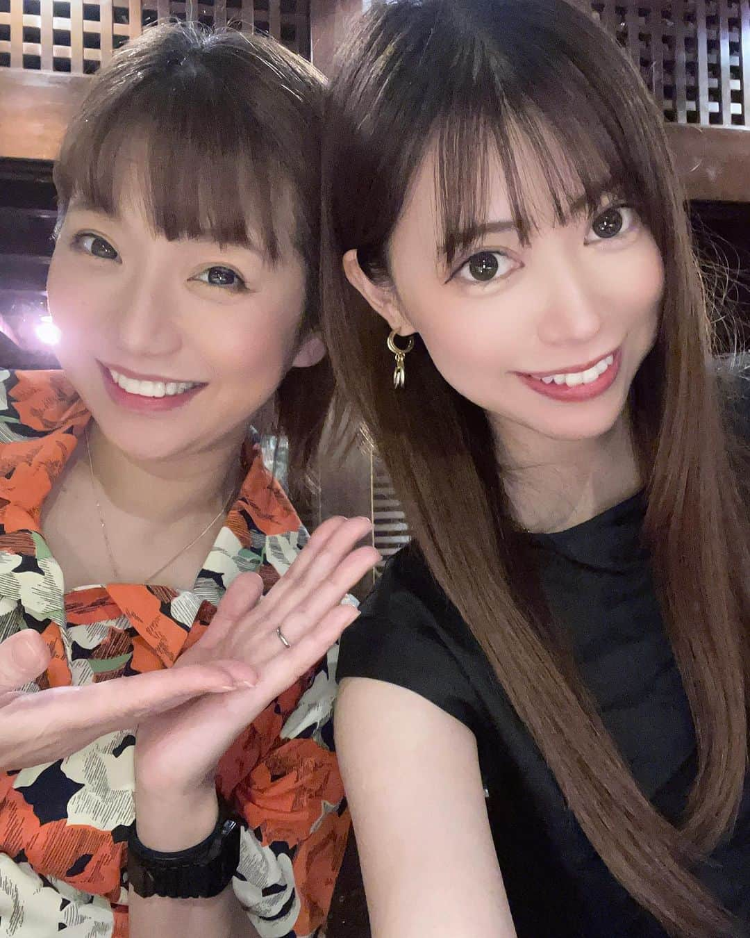 安森彩那のインスタグラム：「ぬんちゃれすごんざえもん☀️ 先日、同じ大分出身の、きゃのんさんがお誕生日にって3軒お店連れて行って頂きました🥹💓 2人でごはんは何気にはじめて✩.*˚ 優しいおねぇ様ᐠ ♡ ᐟ まうさんの紹介で知り合えました😘ありがとう、まうさん💖 わぁん、楽しかったなー😊✨ またすぐに会いましょうね❣️ きゃのんさん素敵な時間を ありがとうございました(*^^*)💓 - そんなきゃのんさんと 12月3日に3回目となる大分での公演が決定しています🎶 是非地元の皆様はもちろん、 大分遠征するぞーって方は 大大大歓迎なので是非いきましょー꒰ᐢ⸝⸝• ·̭ •⸝⸝ᐢ꒱ で、おいしいもの食べましょう✨ チケットは取り置きも可能なのでDMお待ちしてます🎫💓 - #大分#oita#音楽会館#九州」