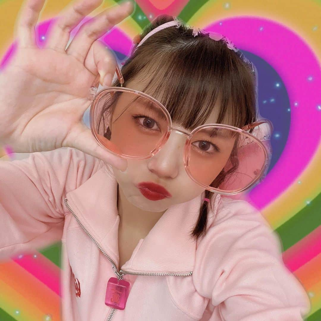 桜田アンナのインスタグラム：「平成女子みたいな髪型してY2Kした〜！  #y2k #平成」