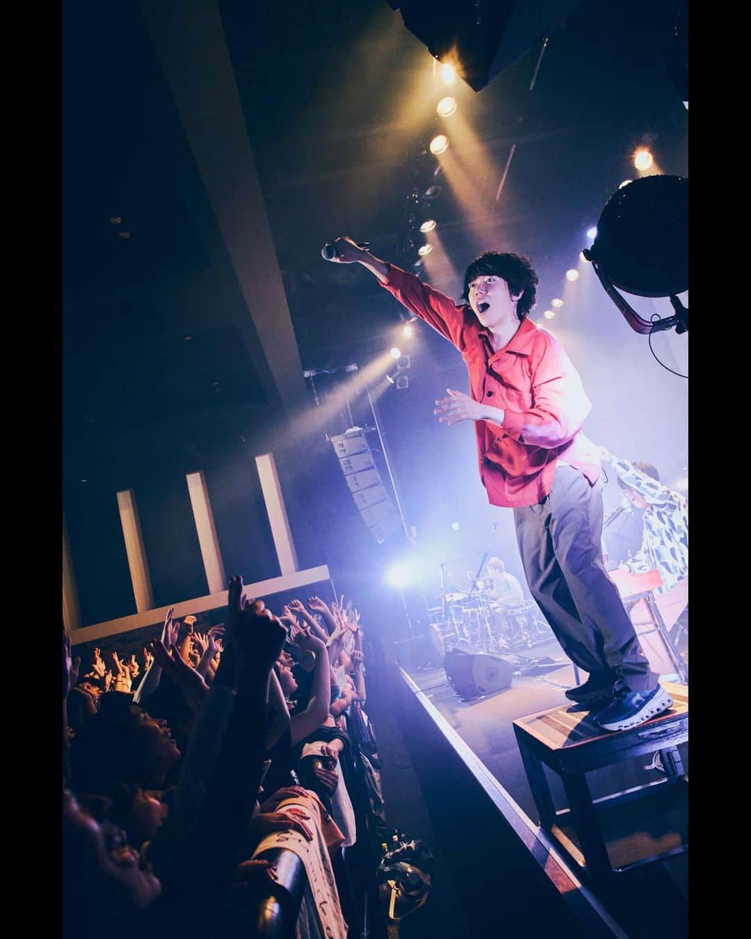 sumikaさんのインスタグラム写真 - (sumikaInstagram)「#sumika Live Tour 2023  『SING ALONG』  2023.10.08 BLUE LIVE HIROSHIMA  #SINGALONG #シンガロング  撮影: @tetsuyayamakawa」10月9日 10時47分 - sumika_inc