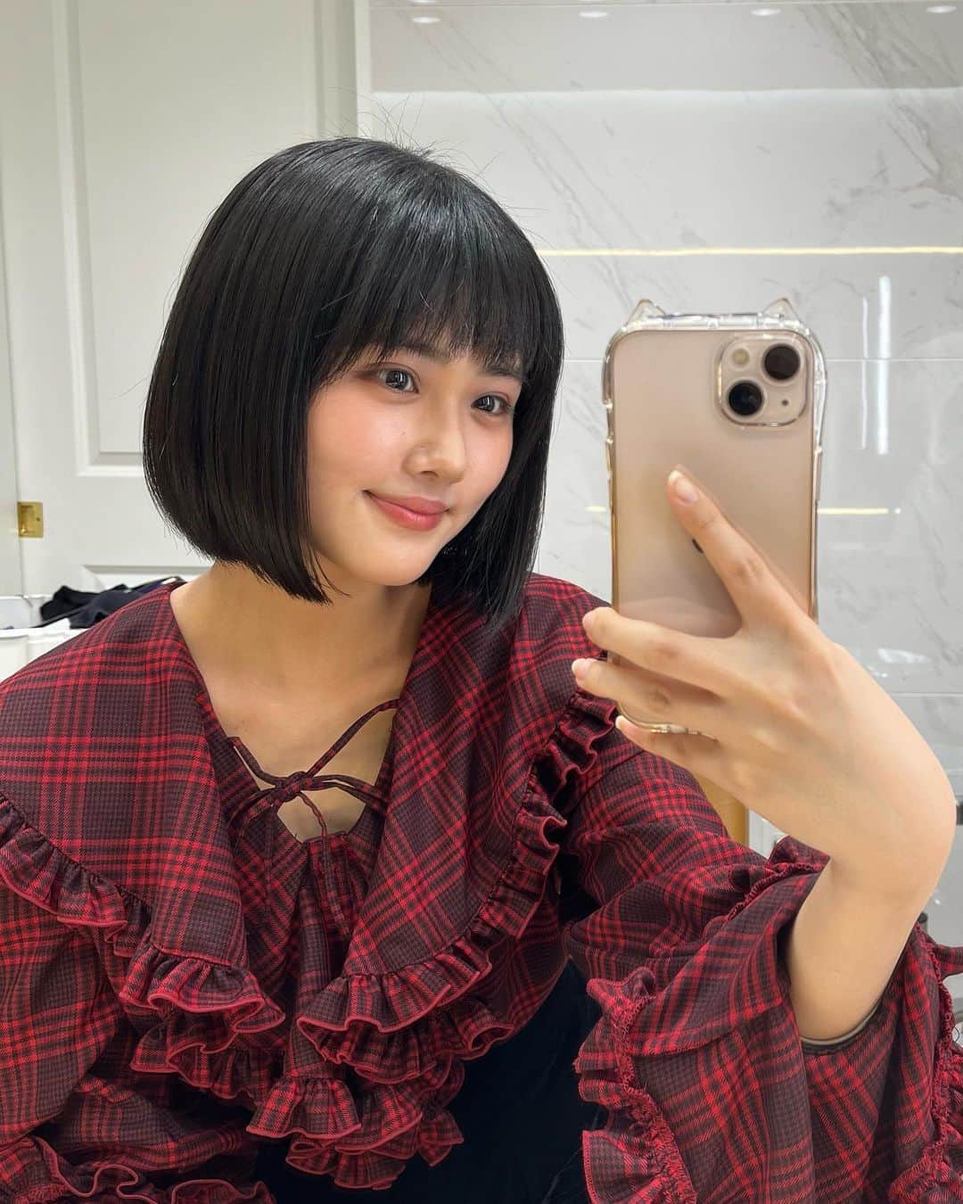 のインスタグラム：「汐路のオフショット！！ 髪の毛切った直後の写真もありました💇‍♀️  映画｢ミステリと言う勿れ｣大ヒット公開中です。もうご覧いただけましたか？  皆様ぜひー︎☺︎   #ミステリと言う勿れ」