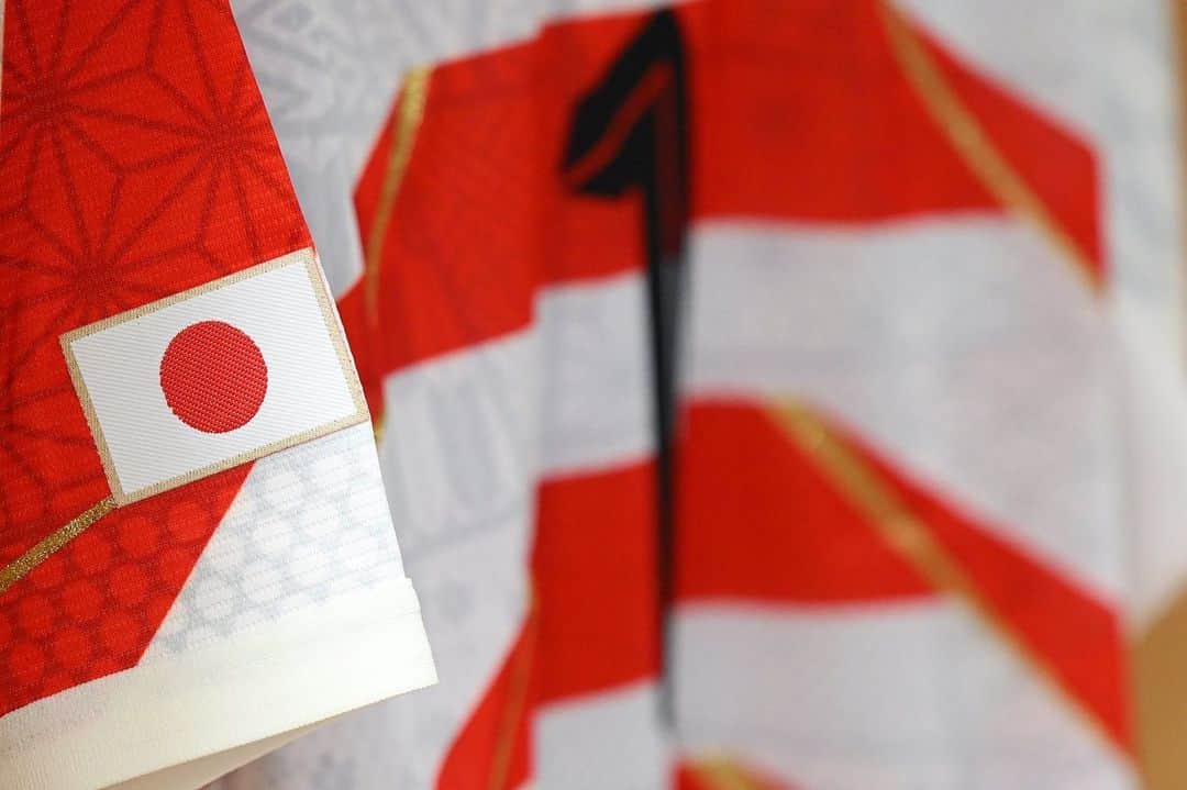 稲垣啓太のインスタグラム：「日本代表の挑戦は終わった。 届かなかった悔しさと、 支えてくれた方への感謝。 それを忘れない。  この世界は結果が全て。 沢山の応援ありがとうございました🌸  稲垣啓太」