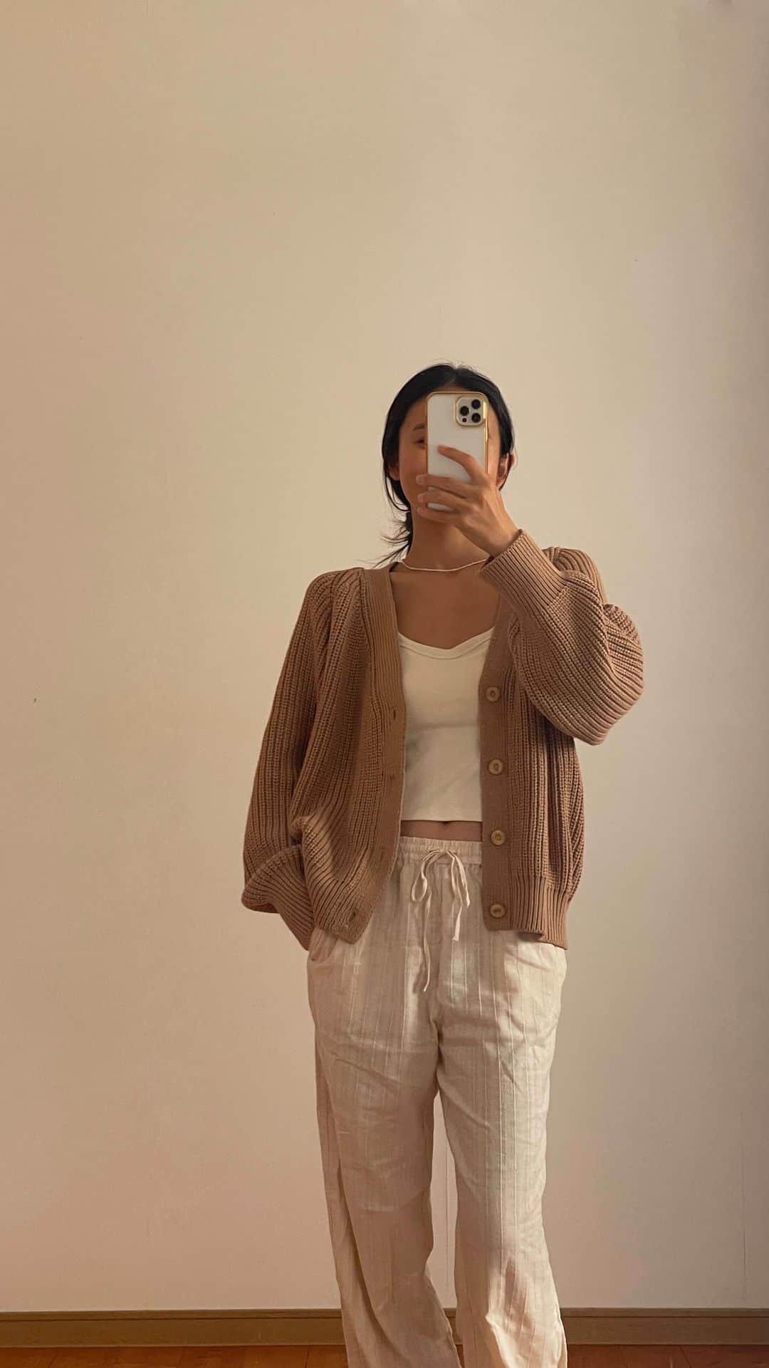 栗山遥のインスタグラム：「Autumn outfit🌞🌵」