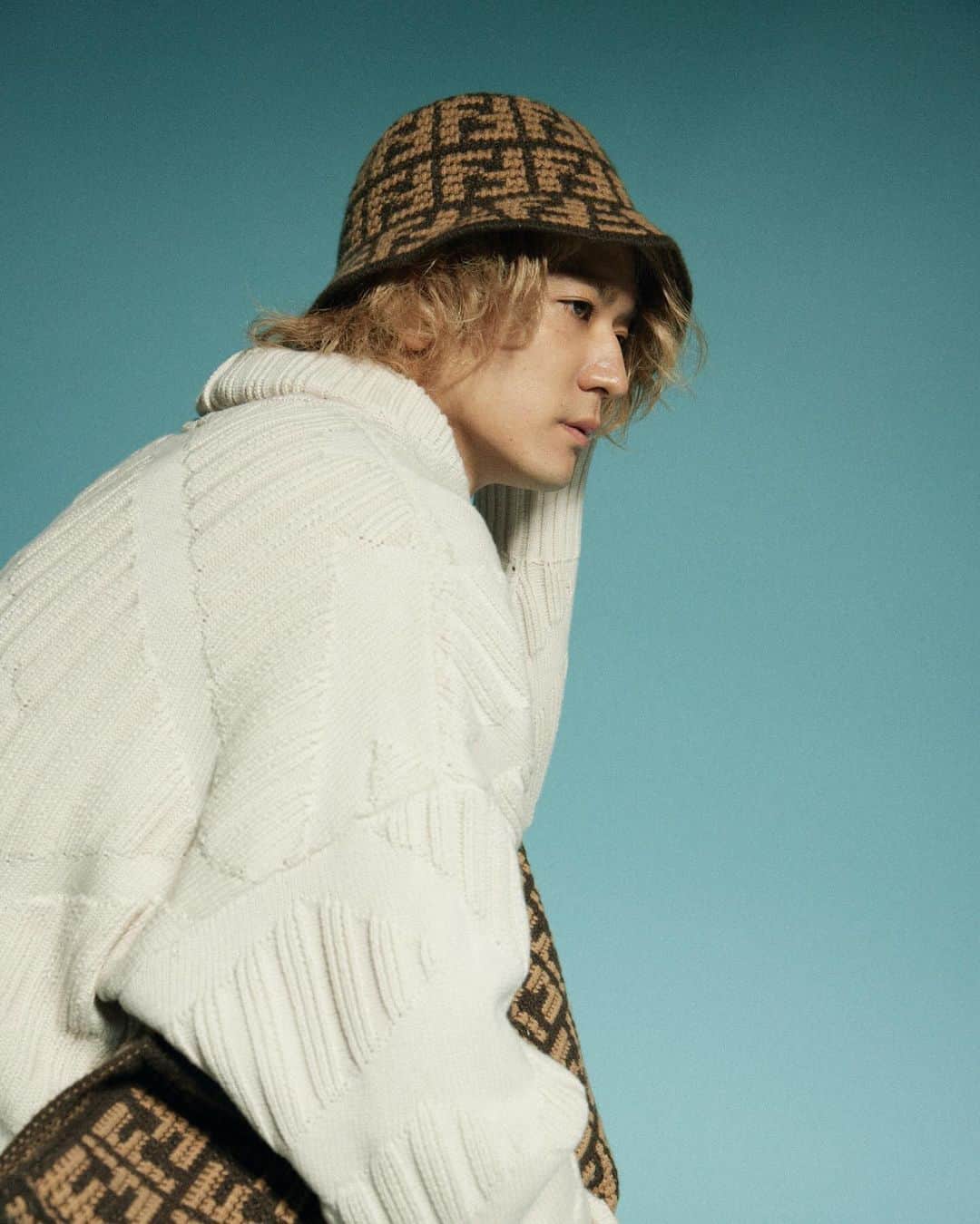 中島裕翔さんのインスタグラム写真 - (中島裕翔Instagram)「Unreleased cuts from the October issue of MEN’S NON-NO.   FENDI  #fendi #mensnonno #アザーカット」10月9日 17時40分 - iam_yuto_nakajima
