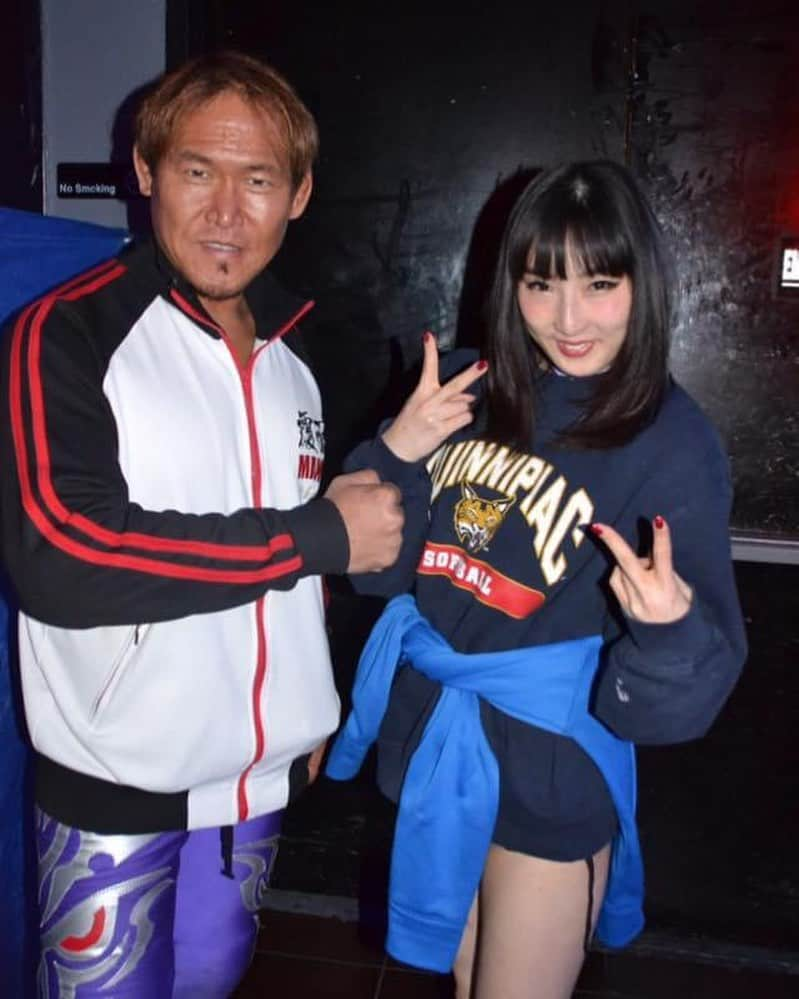 奥村茂雄のインスタグラム：「El CMLL anunció las participantes del Grand Prix de Amazonas 2023, y una de ellas es @makochan926 . La foto es de la última vez que la vi en abril del 2016 en New York City, USA. - - #cmll #arenamexico #grandprixdeamazonas2023 #fotoderecuerdo #makoto #okumura #tifondeosaka」