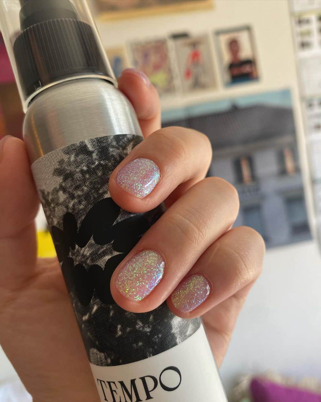 Nana Ninomiyaのインスタグラム：「@groovy.hair ヘアオイル💫💫重ためでいい感じ👍🏽 あと最近の爪もすきʚ♥ɞ」