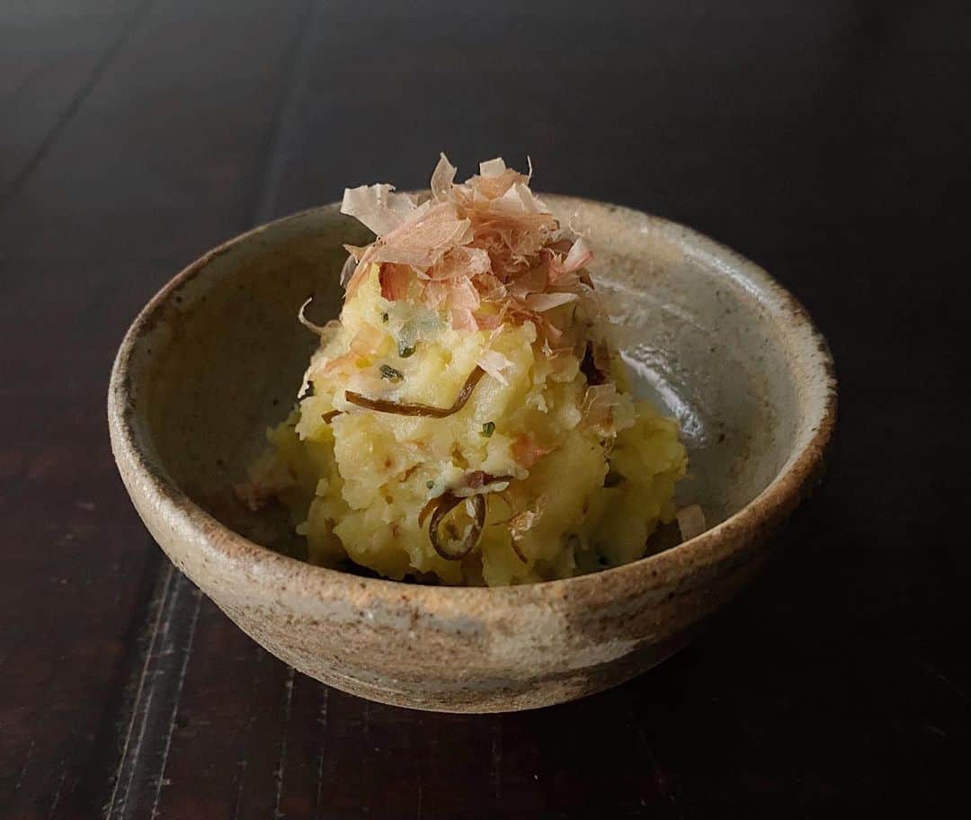 後藤しおりのインスタグラム：「今日のポテトサラダは梅干しでほっとする味。」