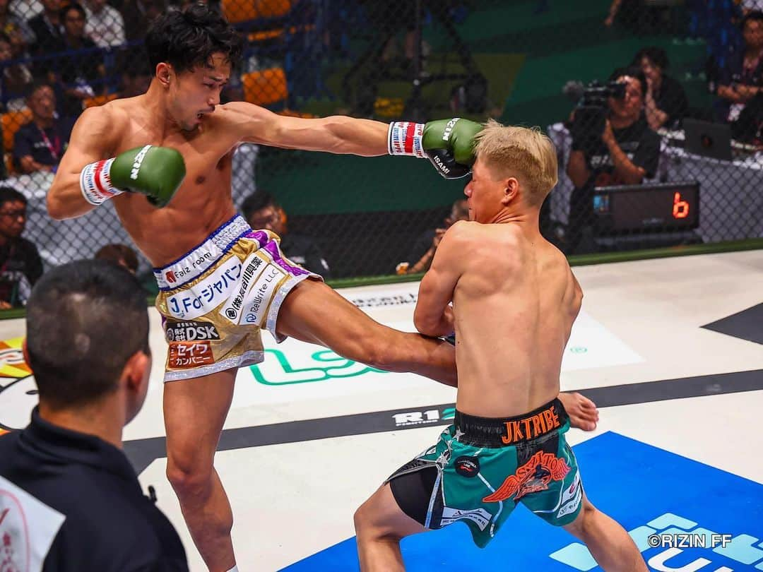 RIZIN FF OFFICIALさんのインスタグラム写真 - (RIZIN FF OFFICIALInstagram)「#RIZIN_LANDMARK6 Match,9 “𝐌𝐮𝐚𝐲 𝐓𝐡𝐚𝐢 𝐌𝐚𝐬𝐭𝐞𝐫” ---------------- @genji_umeno defeats  @0456yuto by Decisions(2-0)  #rizin #rizinff」10月9日 13時58分 - rizin_pr