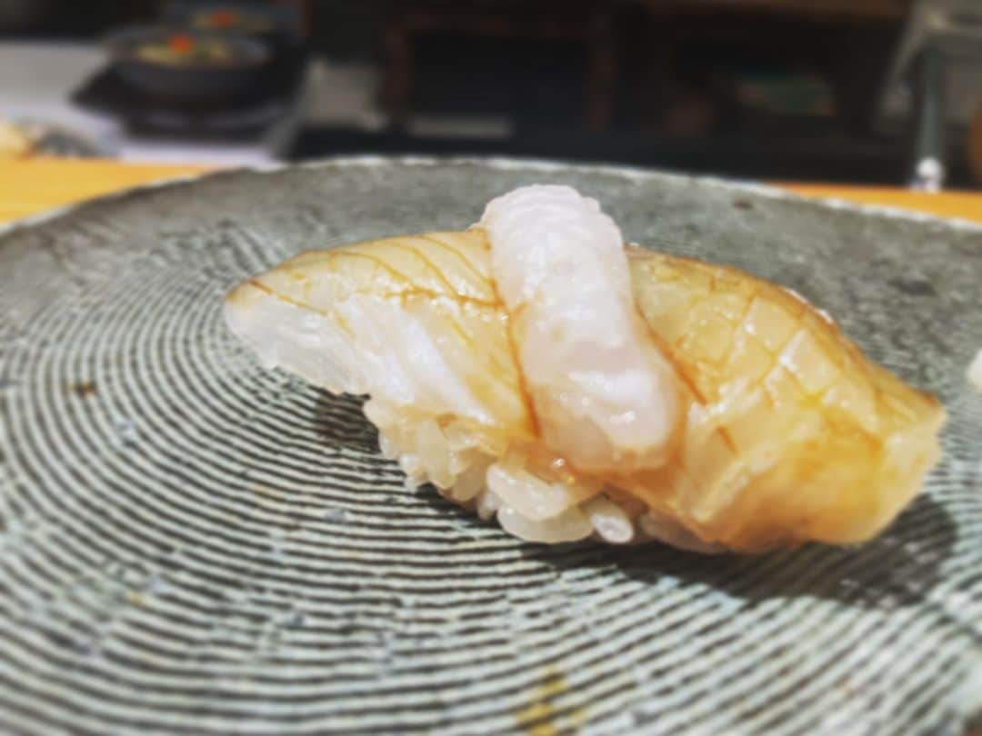 宮田麺児さんのインスタグラム写真 - (宮田麺児Instagram)「美味しい　お寿司。  #お寿司」10月9日 14時06分 - miyatamenji
