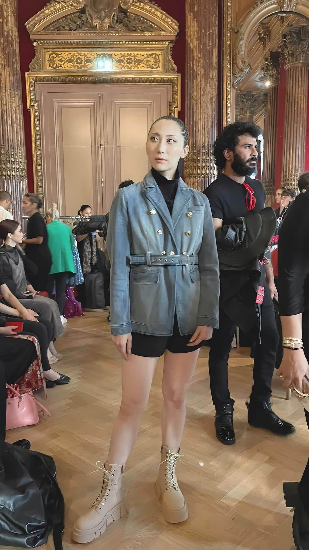 aya onoのインスタグラム：「Paris Fashion Week 2024SS  Designer @michaellombardofficial  Model @onoaya_official   The Westin Paris VENDÔME  #PFW #PFW2024 #parisfashionweek  #paris #France  #thewestinparisvendôme  #asiaeuropefashionshow #wouldbeautyinnovations #WBI  #ワールドビューティーイノベーションズ  #sfidainternationalokinawa #okinawaorientalspa #EMMARITZ #パリコレクション  #パリコレ  #pariscollection #パリコレモデル #japanesemodel」