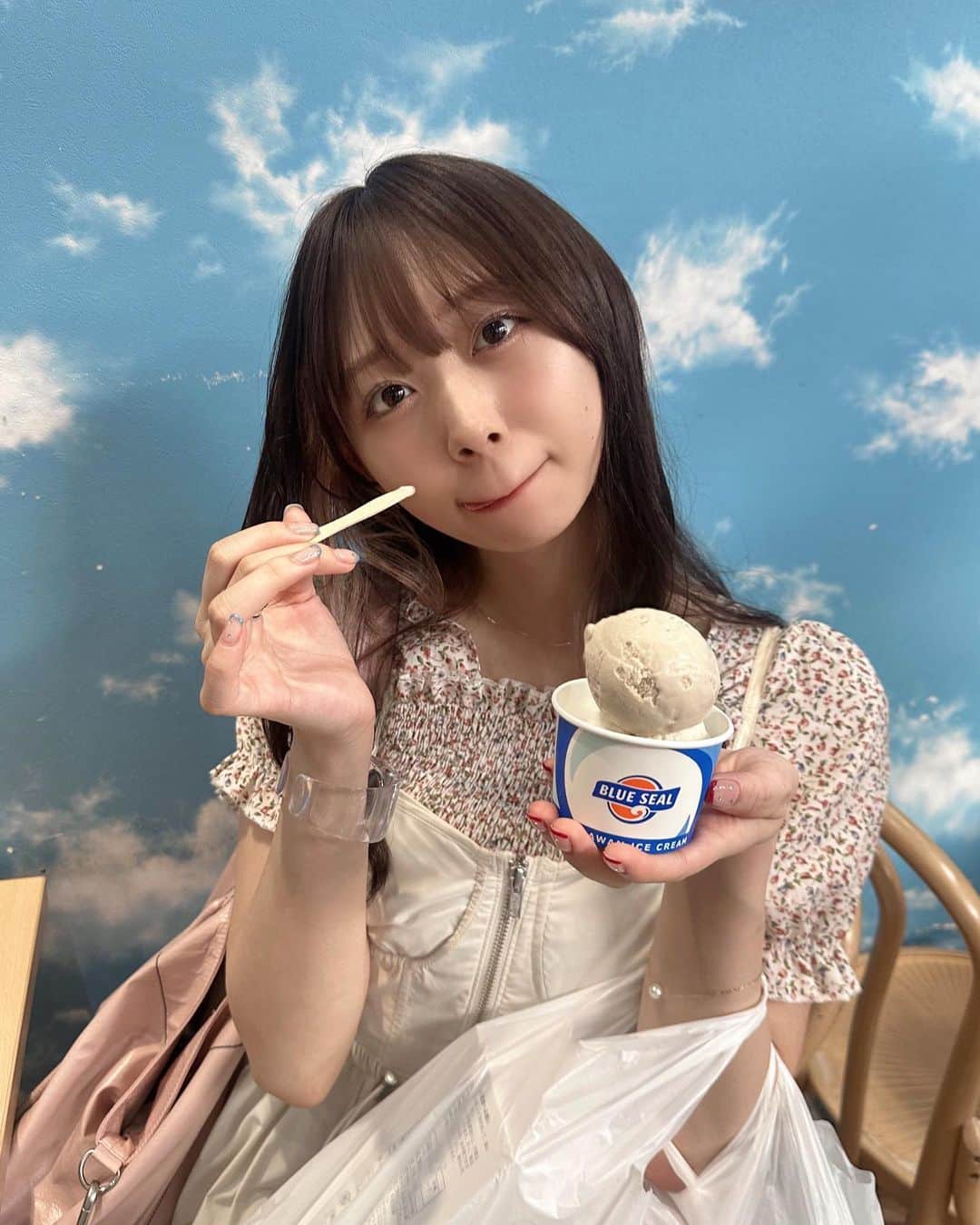 のインスタグラム：「okinawa🍨 ライブよろしくお願いしまーす！」