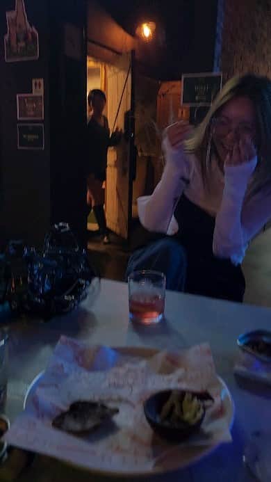 ユ・ハナのインスタグラム：「해치지않아요 너무 신이나서 그럴거에요」
