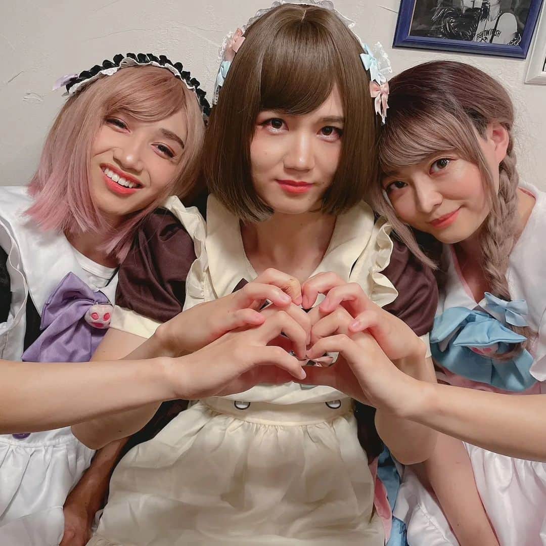 山口いく（アントワネット）のインスタグラム：「#げいにんメイド喫茶」