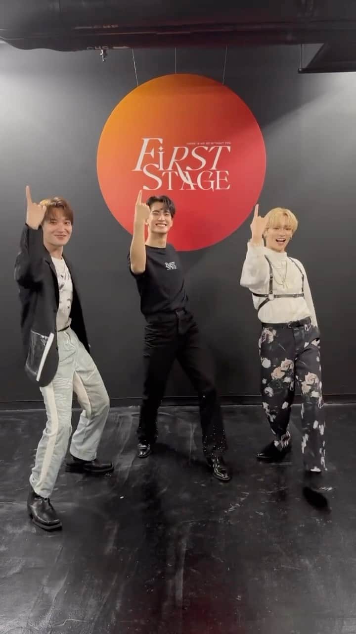 のインスタグラム：「🔥 with @first_fh✨ Thanks again for inviting us to your #FirstStage 💚 #First_Chalongrat #PSYCHICFEVER#ไซคิกฟีเวอร์ #RYOGA#REN #FIRE_PCFxSPRITE #thailand」