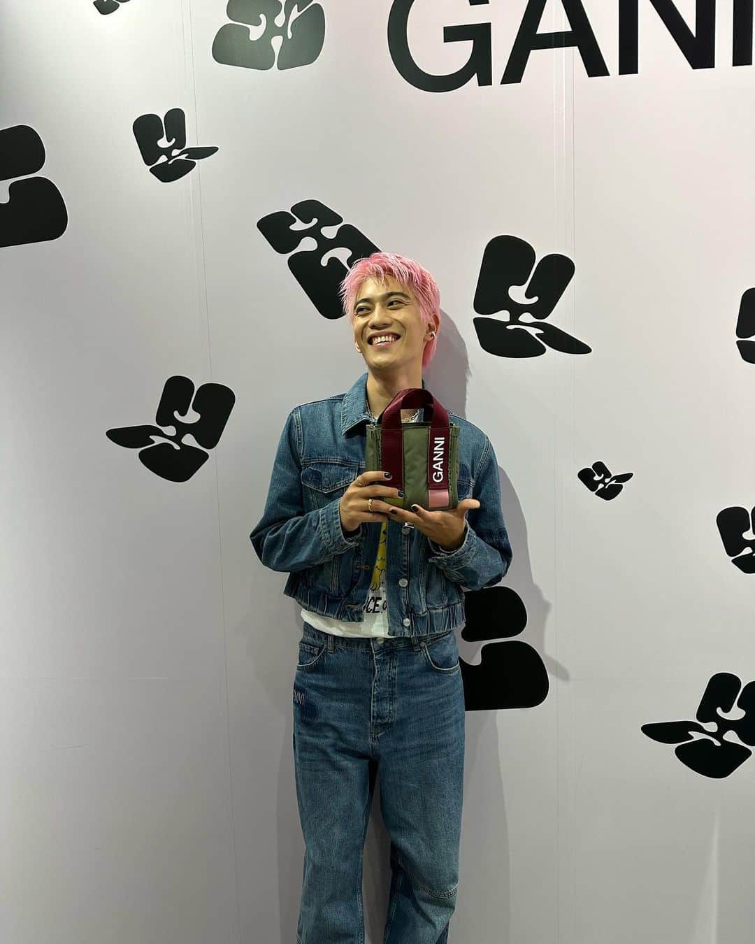 井上大和さんのインスタグラム写真 - (井上大和Instagram)「GANNI  GANNIの日本初ポップアップ 渋谷パルコで9/29から1/8まで開催 しています💎 #GANNITokyo #GANNIShibuya @ganni  h&m @umeboooy」10月9日 15時54分 - yamatoinoue__0612