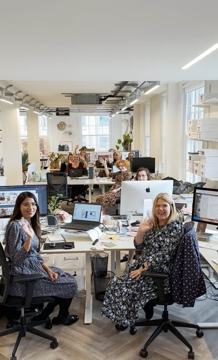 ローラアシュレイのインスタグラム：「Laura Ashley HQ has a new home ✨ Join us on the journey of moving offices...⁣ ⁣ After months of perfecting every detail, the Laura Ashley head office has transformed into the perfect working space, featuring a beautiful showroom of our latest collections, plus a working archive that holds artwork and reference material for current seasons.」