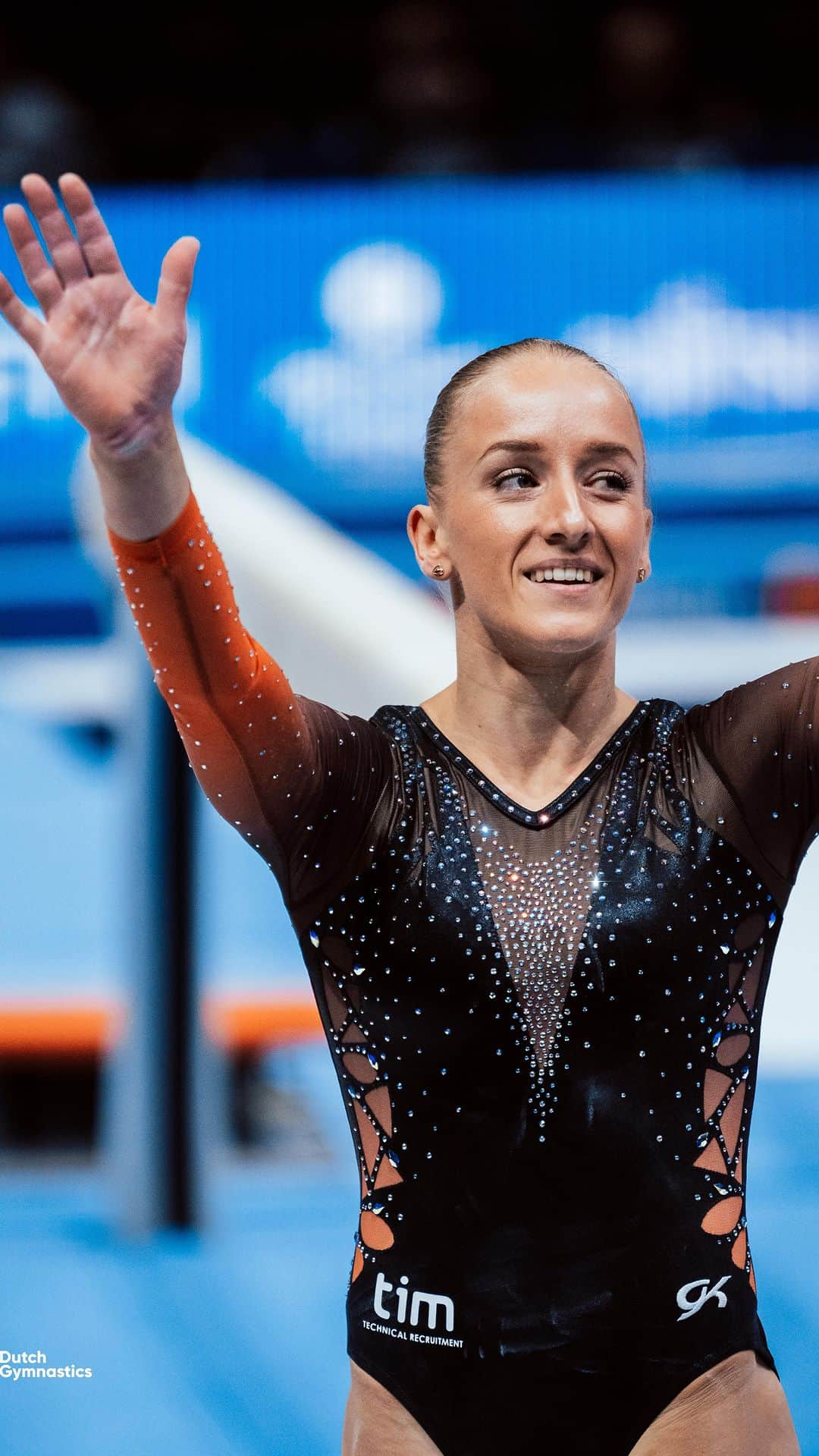 サンネ・ウェバースのインスタグラム：「Reflecting on all the emotions from the World Championships final! The support, the intensity, and the competition were amazing. Ready for the journey ahead! 🇫🇷🤸‍♀️🏆 #NextStopParis2024 #roadtoparis2024」